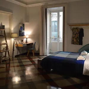 Bed, Book & Breakfast Landolina Bed & Breakfast Aeroporto di Catania Fontana Rossa